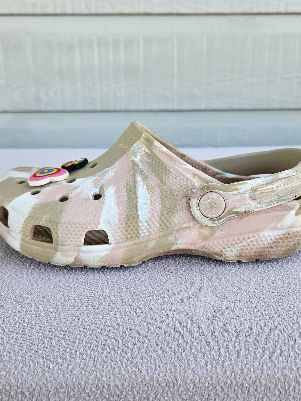 Crocs Classic Marbled Clogs Women 5 Men 3 Slip-On Comfort Waterproof Pink Beige - Picture 6 of 12